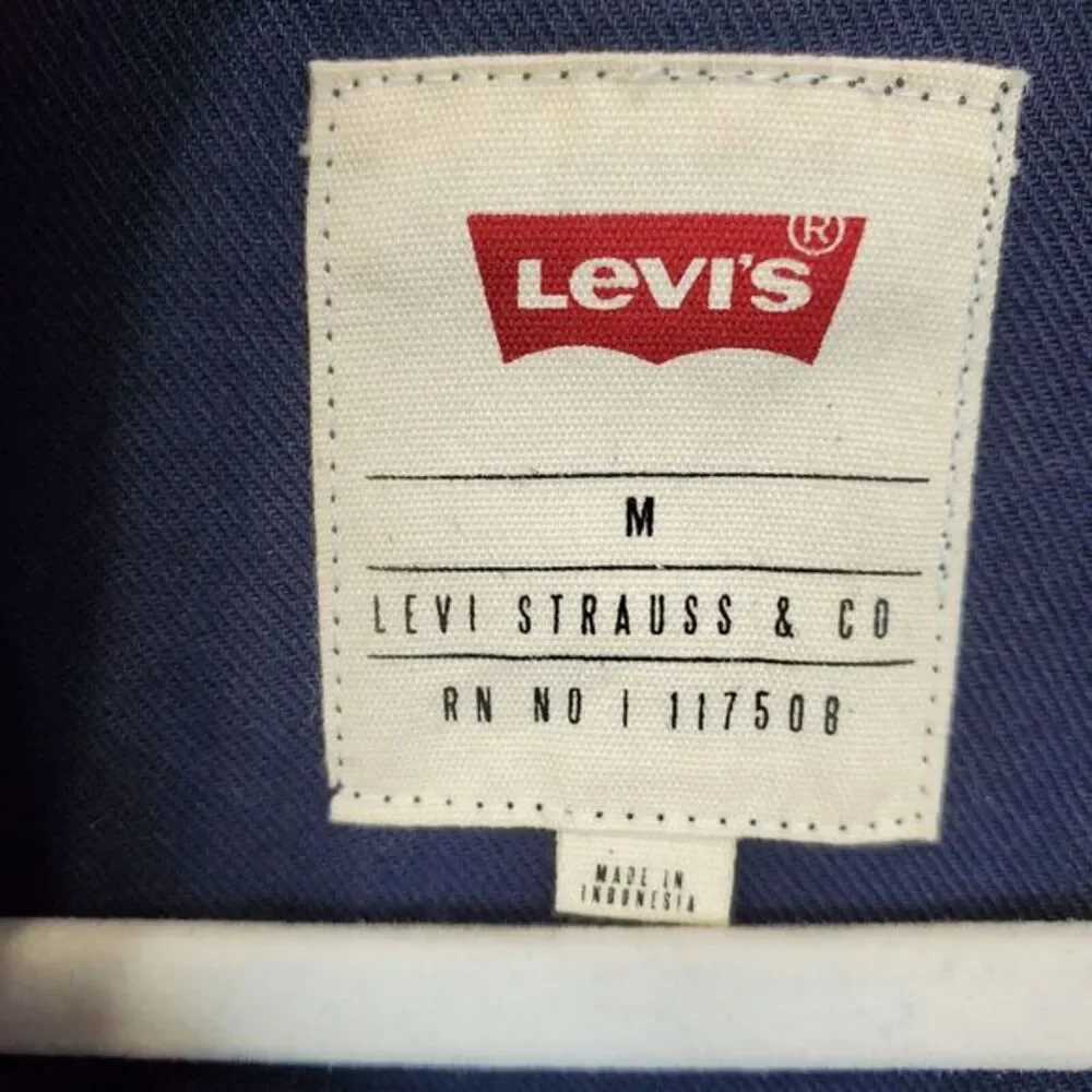Levi's Button Up Hooded Shirt Men M Long Sleeve Front‎ Pockets Navy Blue Cotton